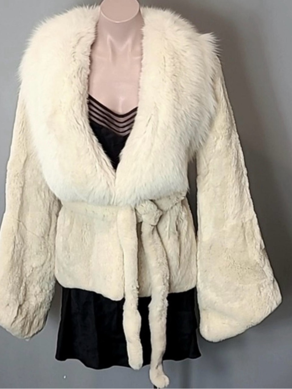 Women's Cream Real Fur Jacket with Wide Shawl Collar - Picture 2 of 8